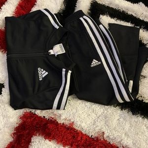 Size 5t adidas track suit